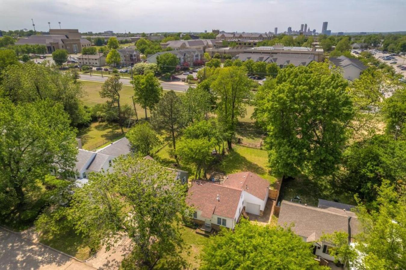 Villa Trendy In Tulsa Exterior foto